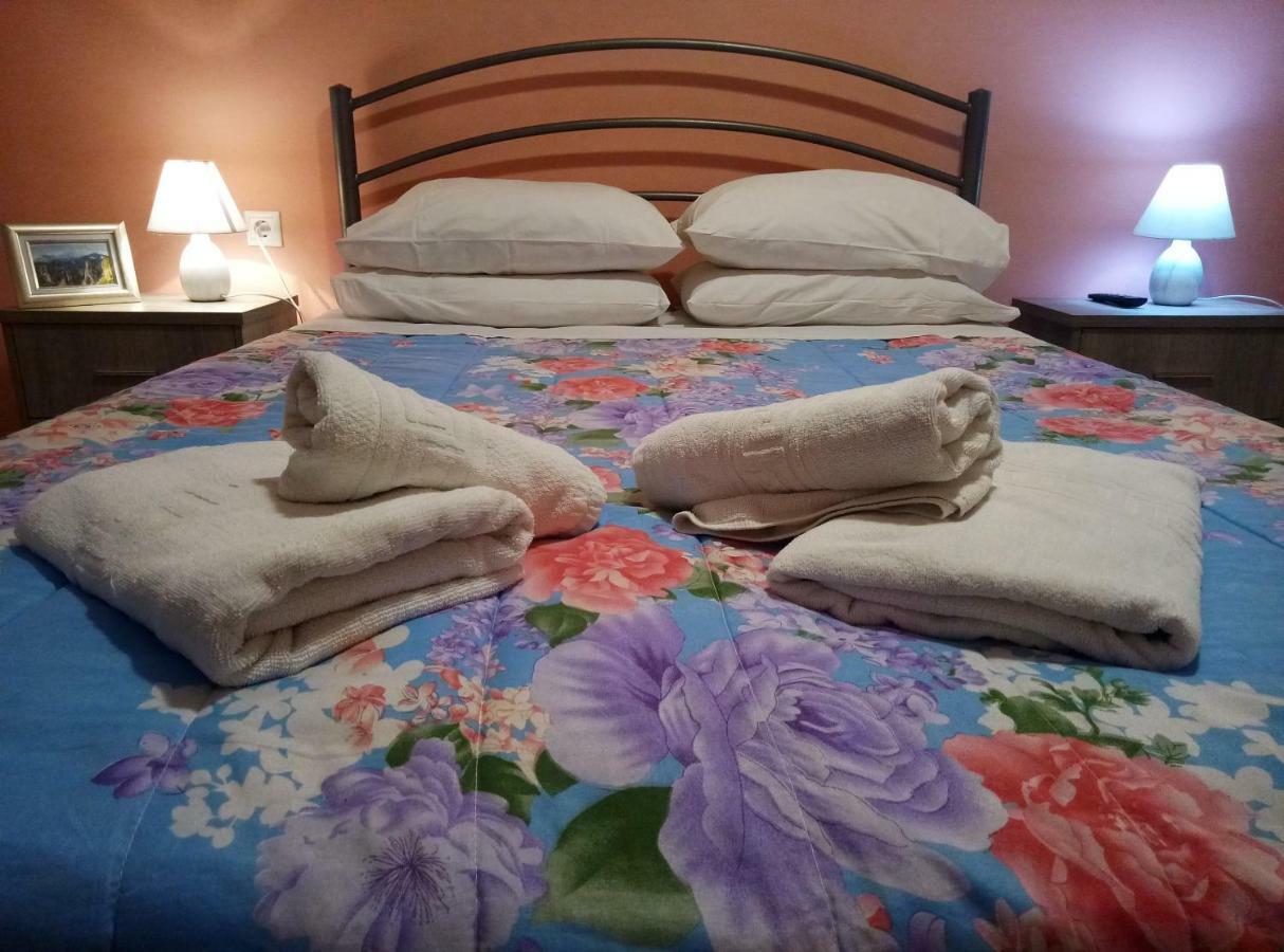 Beautiful Apartment In The Heart Of The City Corfu  Exteriör bild